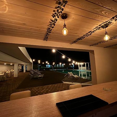 Complex Daniel'S Hotel โอเริชติเย ภายนอก รูปภาพ