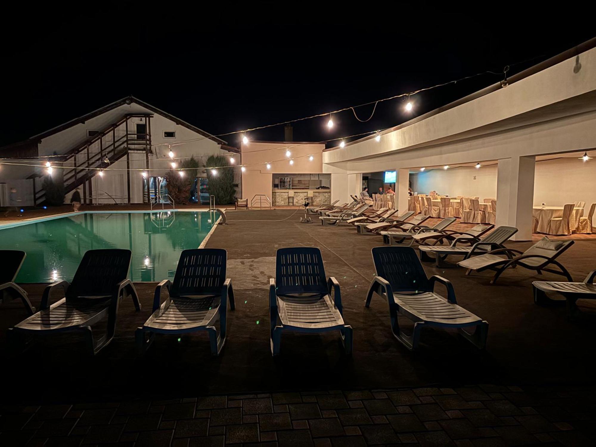 Complex Daniel'S Hotel โอเริชติเย ภายนอก รูปภาพ